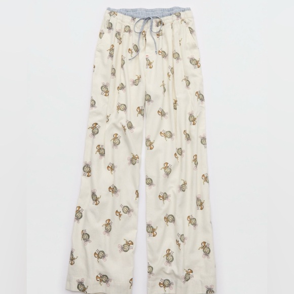 Aerie Cindy Lou Who Grinch Pajama Pants NWT Best Seller - Picture 1 of 9